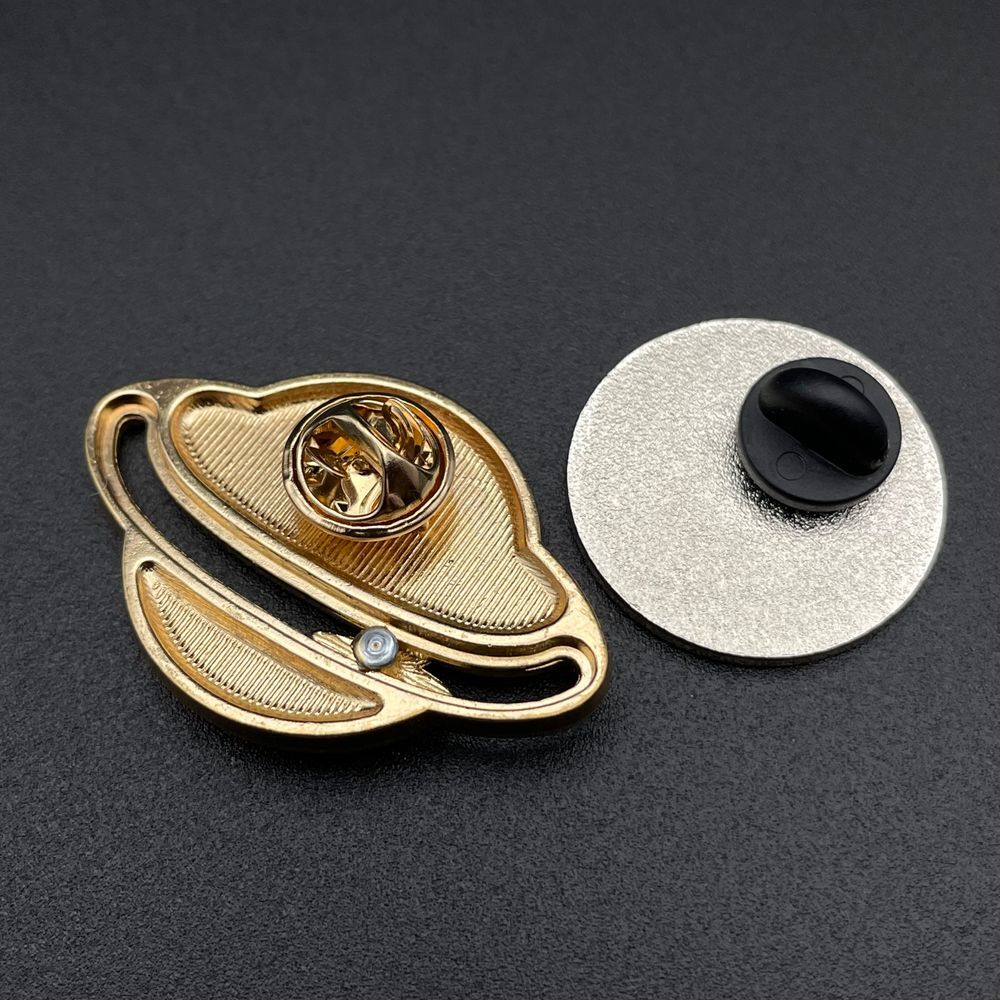 Galaxy Sci-Fi Enamel Pins Lost in Space Planets Cosmic Glittering Sci-Fi Bag Pin - Picture 3 of 4